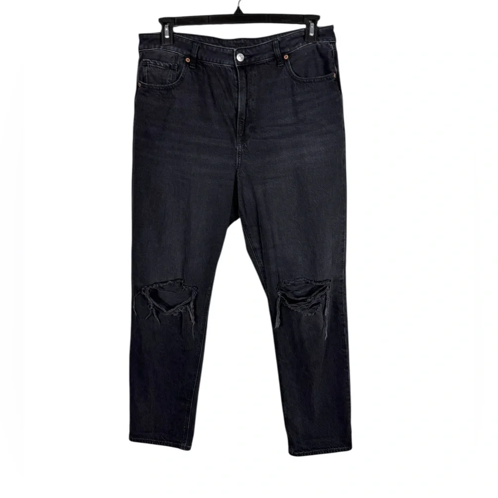 American Eagle Mom Jeans Size 14 High‎ Rise Straight Leg Distressed Essential